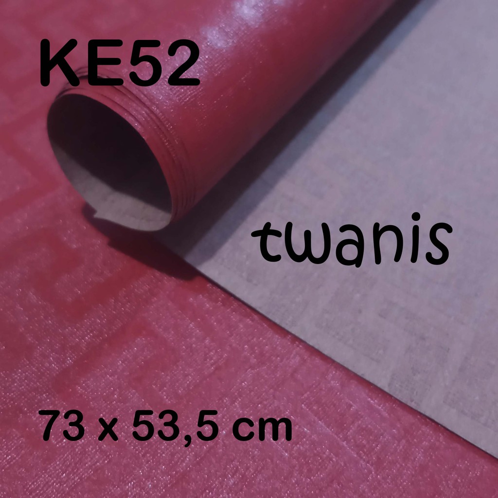 

ECERAN KERTAS EMBOS KEMASAN HAMPERS EKSKLUSIF WARNA MERAH KODE KE52 KHUSUS JOGJA