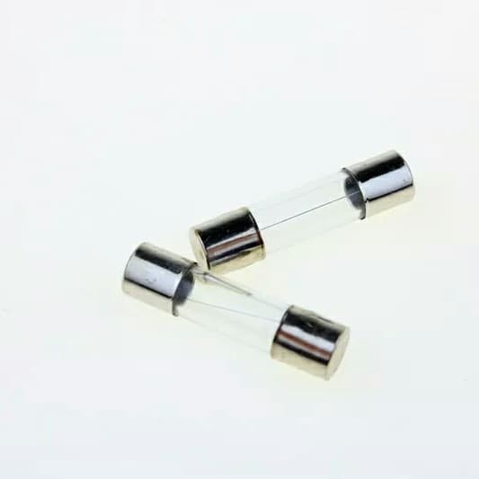 Fuse Sekring 4A 220V Sekering Kaca Besar