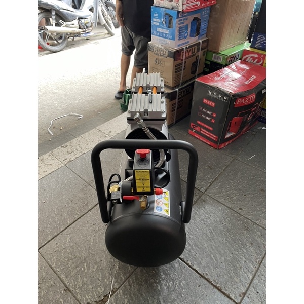 kompresor izumi 1hp oil less/silent 24L OM1024