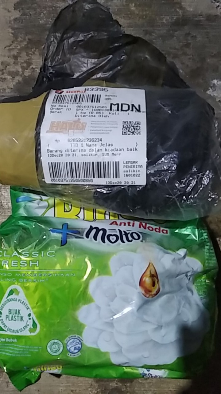 Rinso Anti Noda + Molto Rose Fresh 770g Deterjen Bubuk 770 Gr