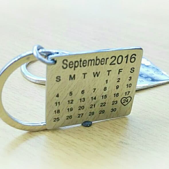 Gantungan Kunci Kalender Tanda Hari Jadi Stainless Steel Monel dan Anniversary bisa untuk Souvenir