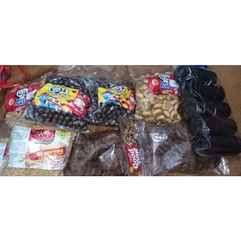 JAJANAN KILOAN SPIX MIE/HELLO PANDA/GERY BISCOK/GOODTIME/OREO