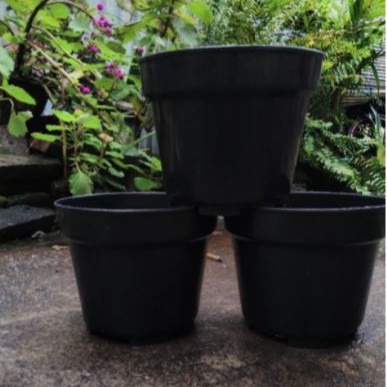 Pot Bunga 15 cm HITAM polos  HITAM