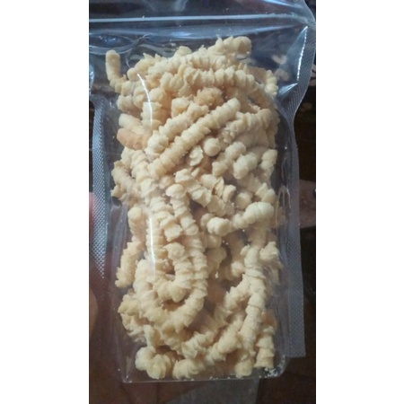 

cemilan ulat sutra