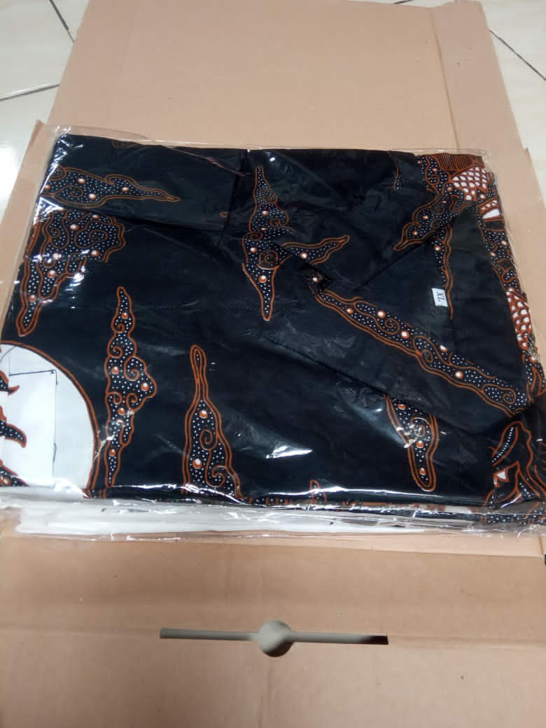 Set Sarko Batik Halus Solo (free Gift)/ Kemeja Batik Solo / Bayar Ditempat
