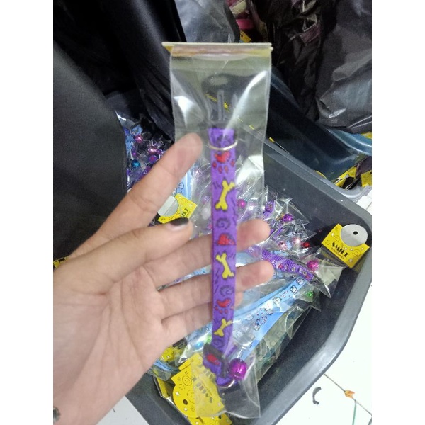 kalung untuk kucing motif tulang