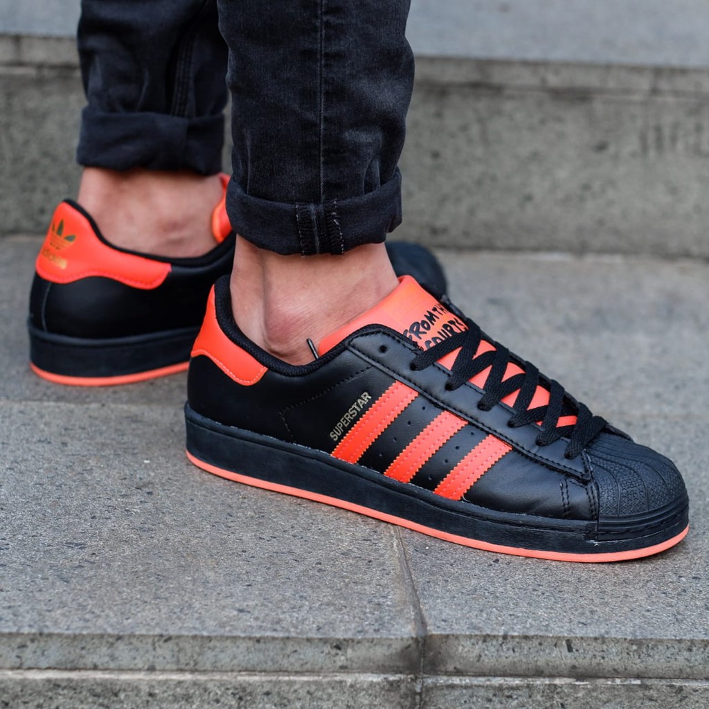 superstar laceless black