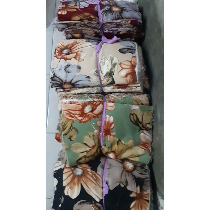 Unge Dress Motif Adenia Maxy Bunga