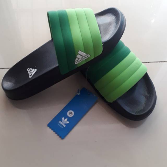 Sendal adidas