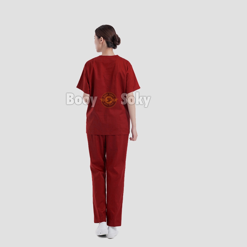 BAJU JAGA PERAWAT OK MEDIS LENGAN PENDEK WANITA PRIA SERAGAM OKA SCRUB MEDICAL AMERICAN DRILL TERBARU KEKINIAN V NECK SET WARNA PUTIH MEREK BOOY SOKY