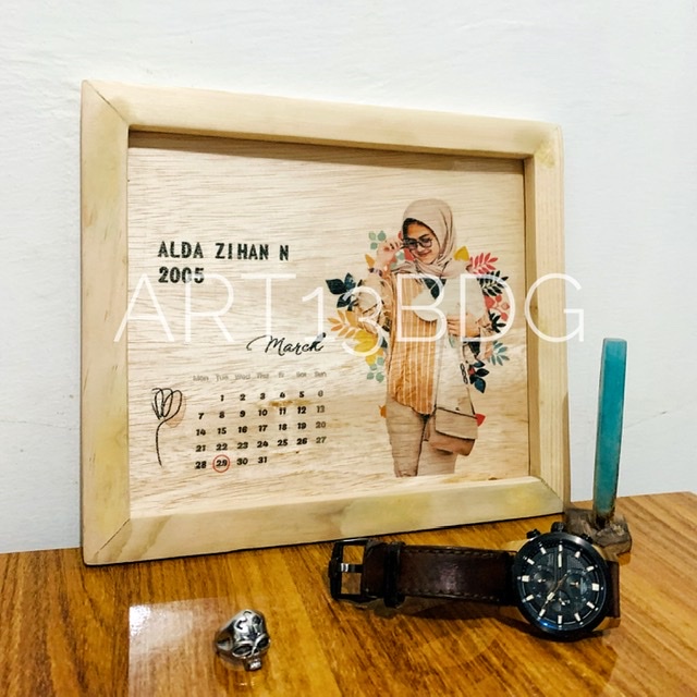10R | 30 x 25 Cm | jam | Foto kayu Tinggi | Fotowood | photowood | lukisan kayu | pigura | bingkai f