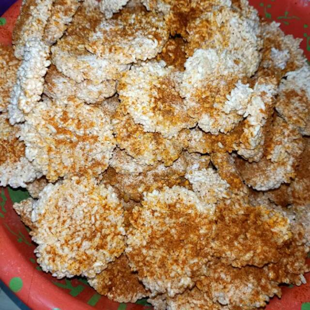 

Cemilan pedas kekinian / raginang lada