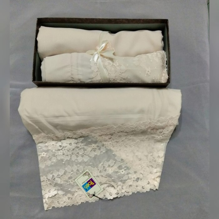 TERLARIS MUKENA POETI POLOS ORIGINAL FULL RENDA BAHAN ZARA SILK KOLEKSI 1 - PUTIH TULANG