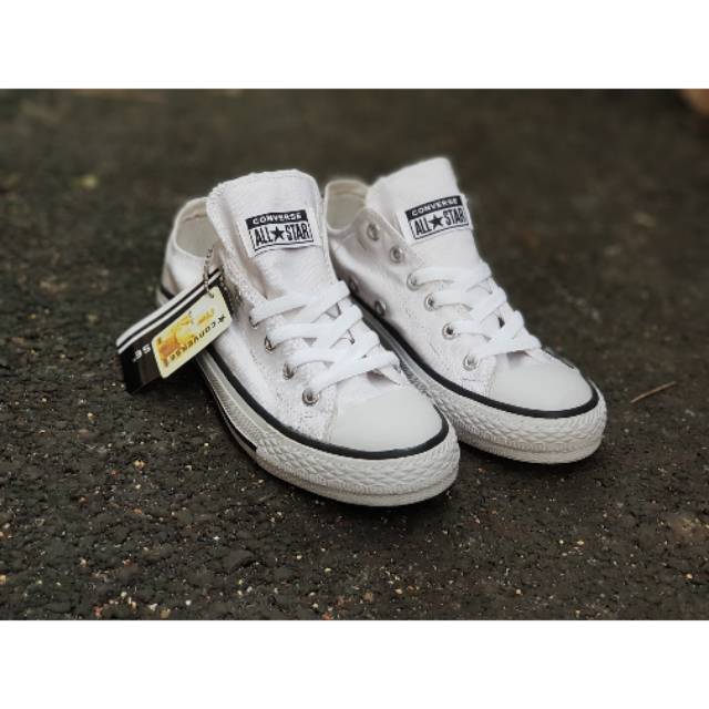 Converse klasik wb