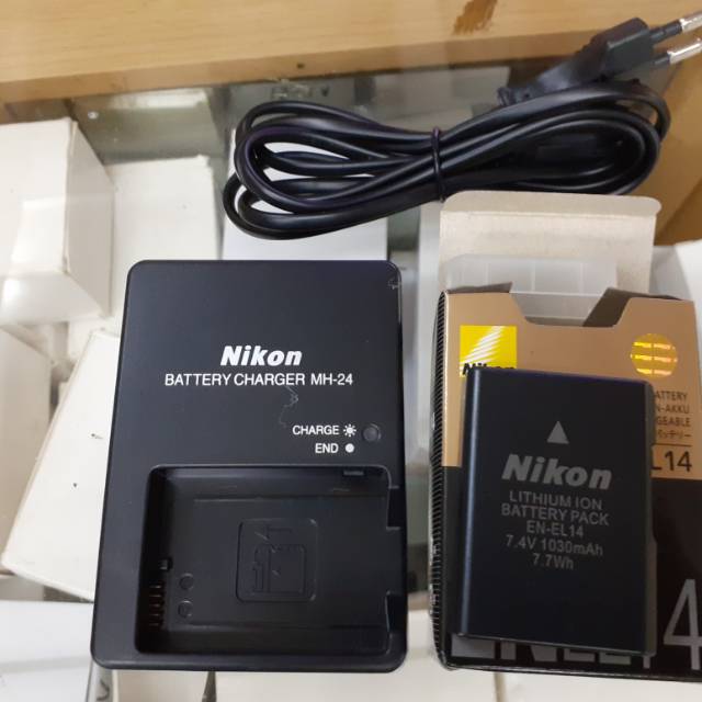 Baterai dan charger kamera nikon D3100 D 3200 D 5200 kualitas bagus