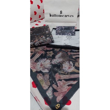 daisy black voal buttonscarves harga nett #preloved #daisy #buttonscarves