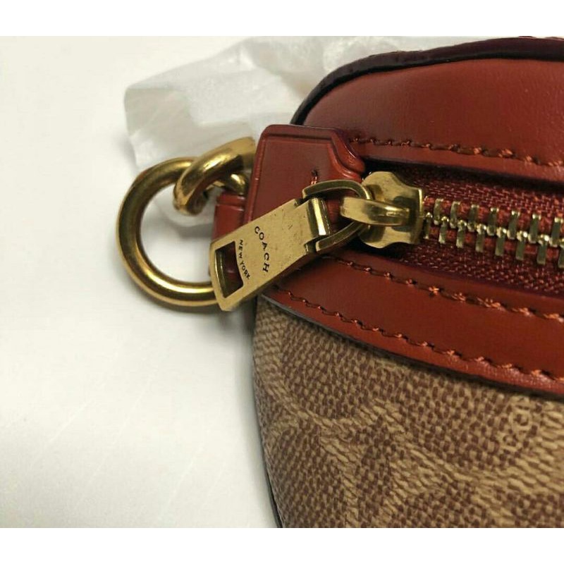 Coach Belt Bag In Signature Canvas (39937)