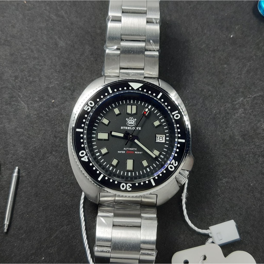 Steeldive Homage 6105 Automatic Diver 200m