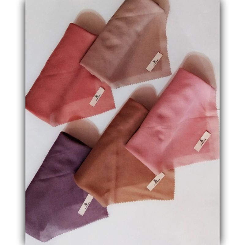 HIJAB SEGIEMPAT LASERCUT 115X115 BY ZAFEERA