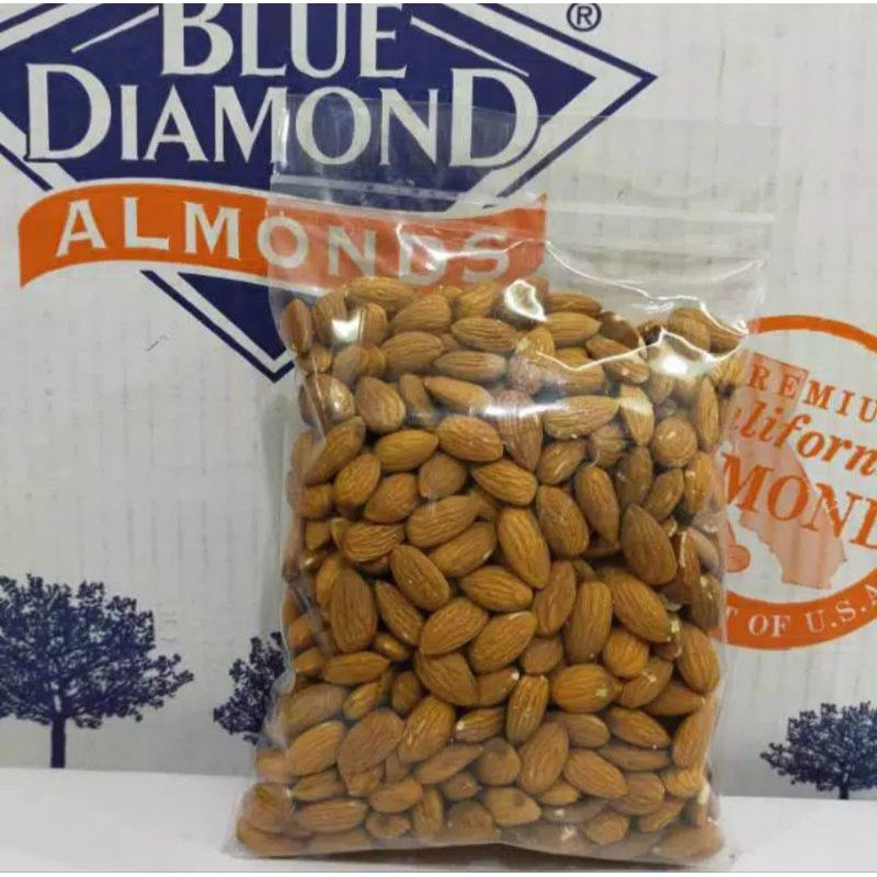 Kacang almond kupas 22,6 Kg