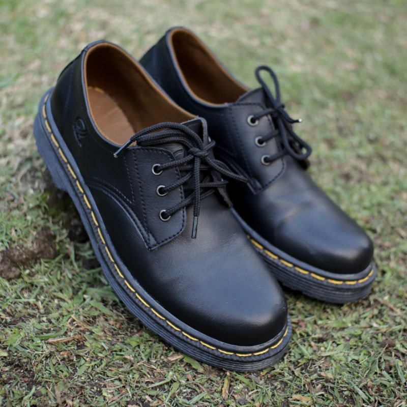 Sepatu Pria &amp; Wanita Unisex Warna Hitam, Kopi, &amp; Tan / Setra Gantleman - Caraka Footwear - Code SH/SK/ST / Sepatu Kantor Pria Wanita / Sepatu Formal Pria Wanita / Dr.Martens