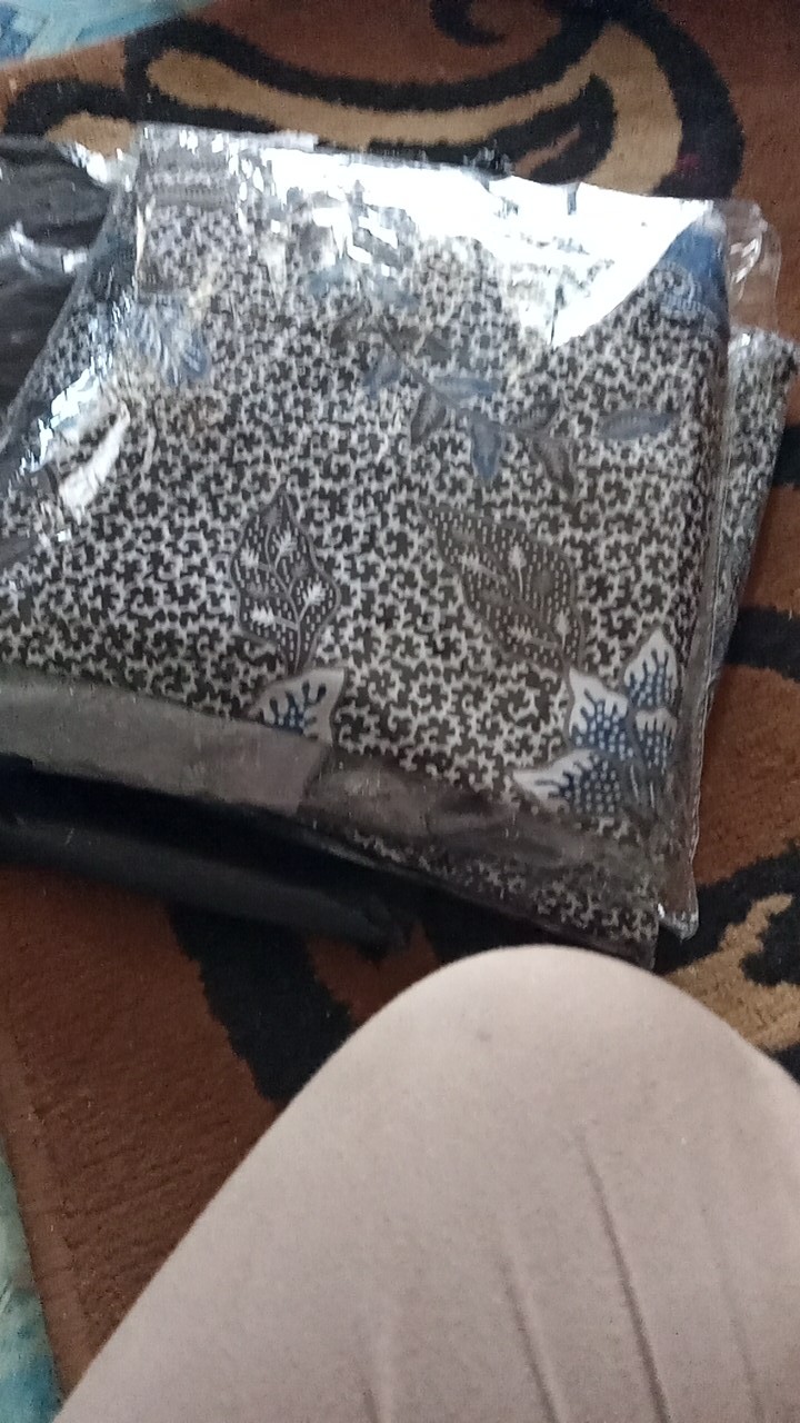 [real Pic] Batik Couple Yulia Kebaya Batik Modern Batik Couple Sarimbit Brokat Brukat - Bs142