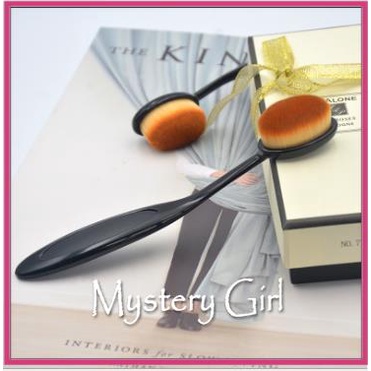 Mysterygirl - [COVER] Oval Blend Brush Foundation Kuas Make Up Blush On Portable Professional Tool Mini Travel Set Brush Powder