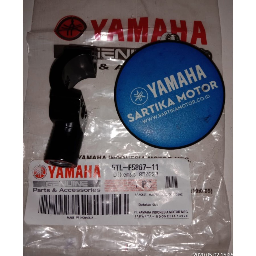 Original Bracket, Master Cylinder (Dudukan Spion Kanan) Yamaha Aerox