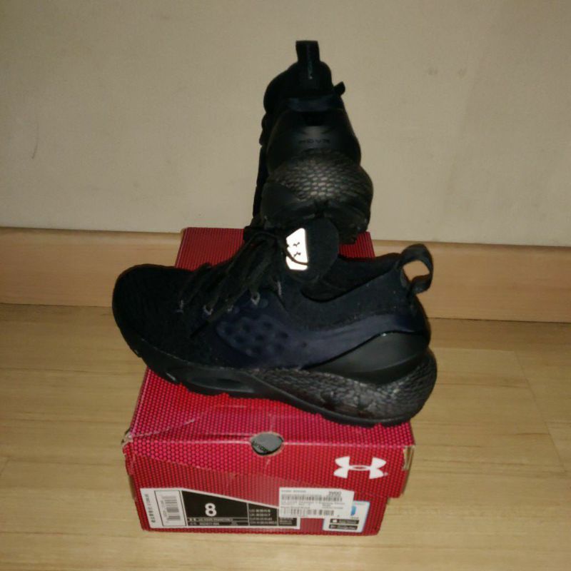 sepatu under armour phantom 2 black preloved