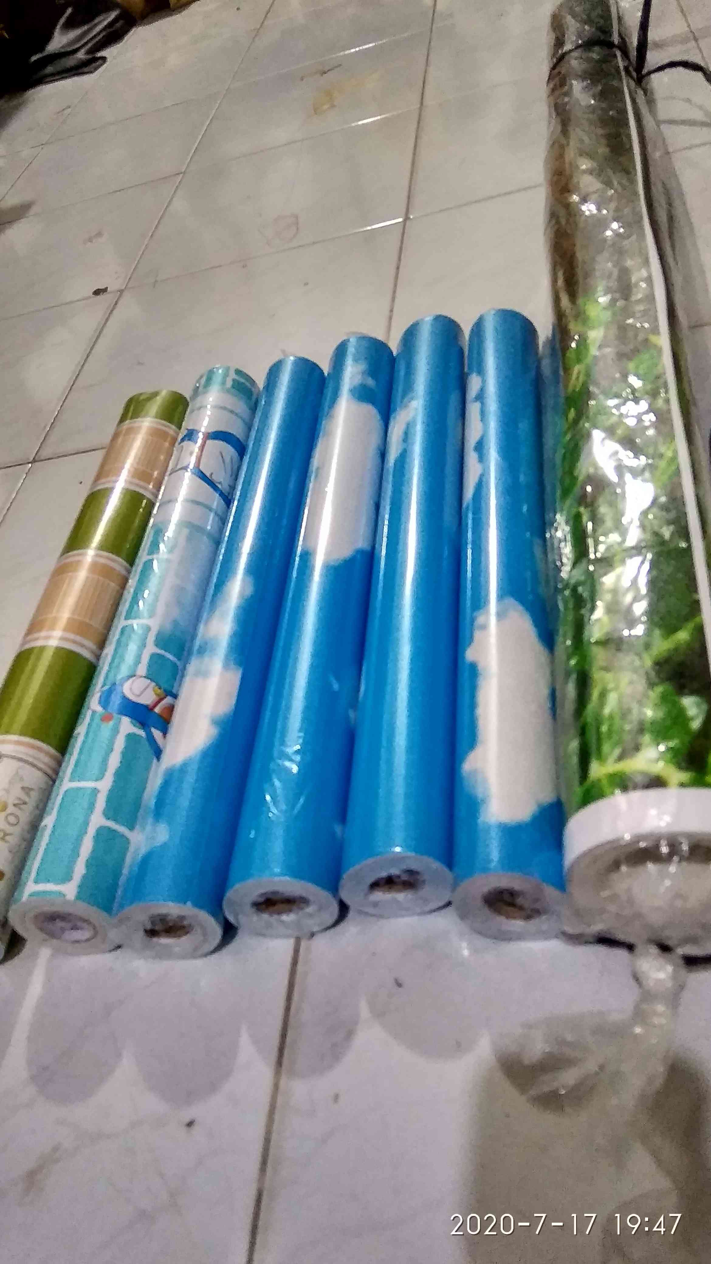 Wallpaper Stiker Dinding Salur Hijau 10m X 45cm