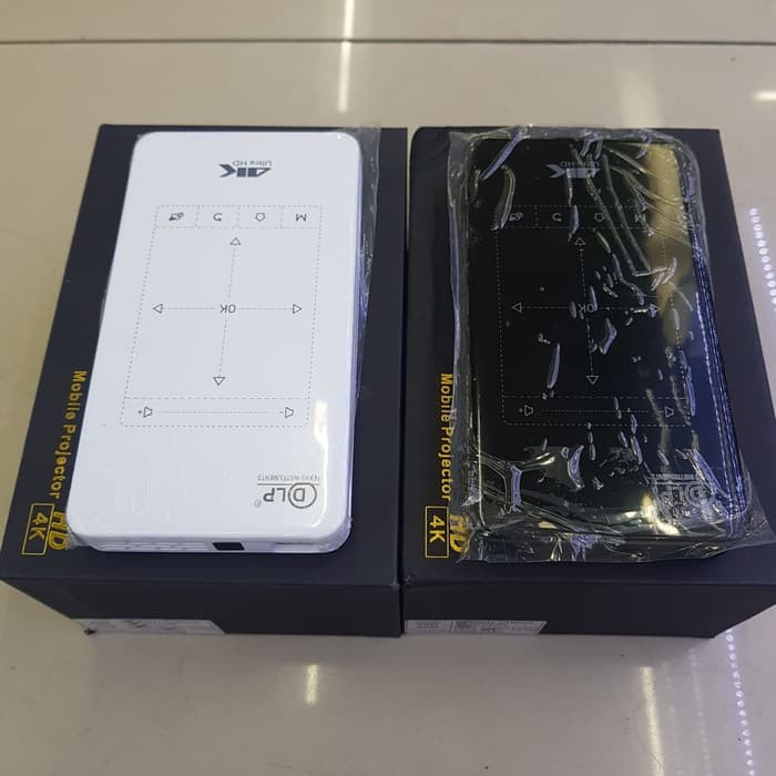 PORTABLE MINI PROJECTOR ANDROID 4K