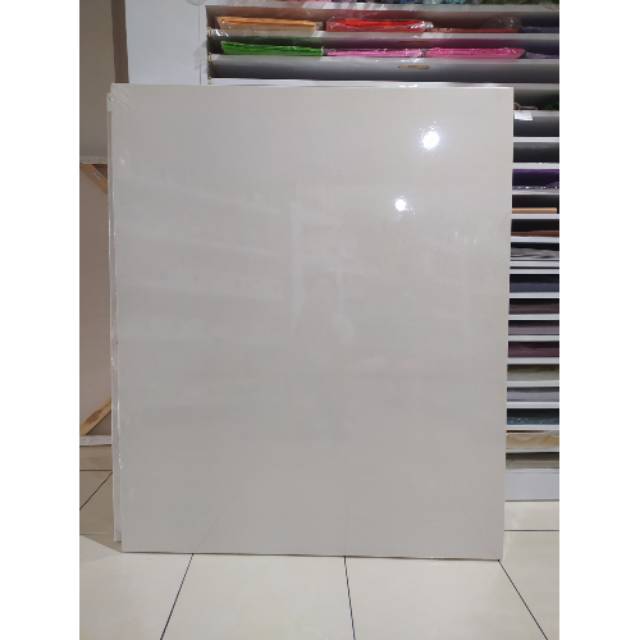 

Kanvas lukis 100x120cm/ kanvas board 100x120cm