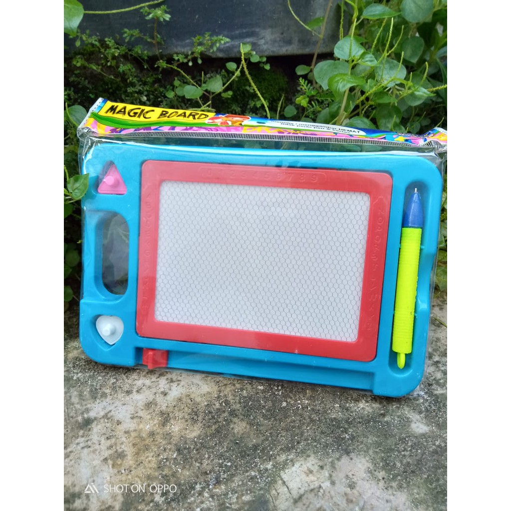 

TRICTRAC MAINAN PAPAN TULIS KECIL (T-2015)