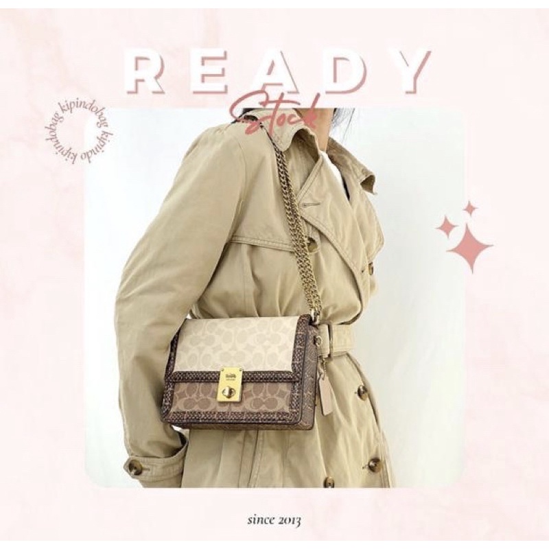 CC hutton shoulder bag