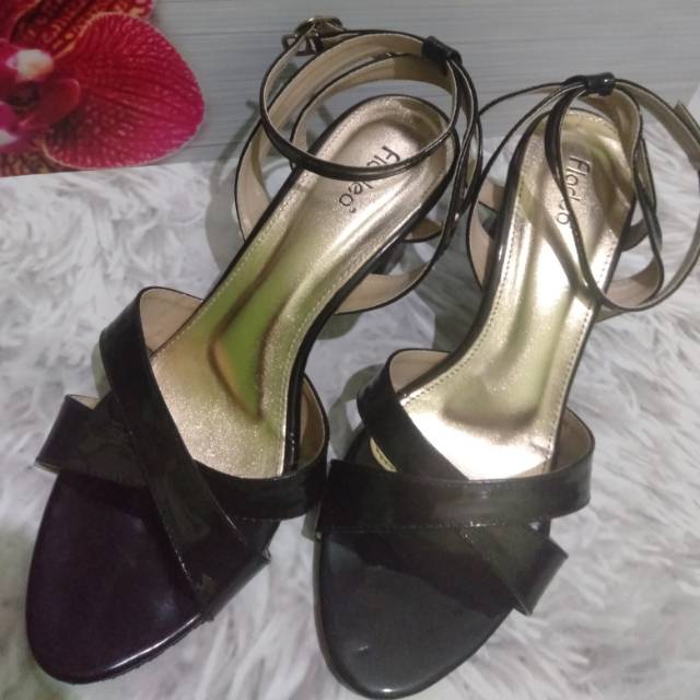 Sepatu Fladeo