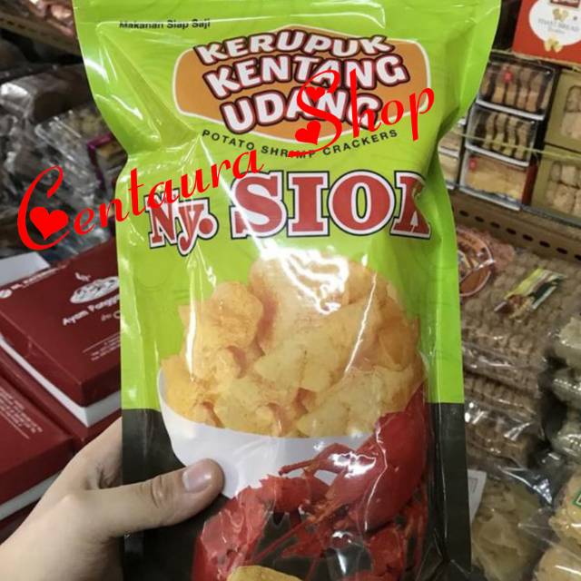 

Krupuk kerupuk kripik keripik kentang udang Ny. Siok matang