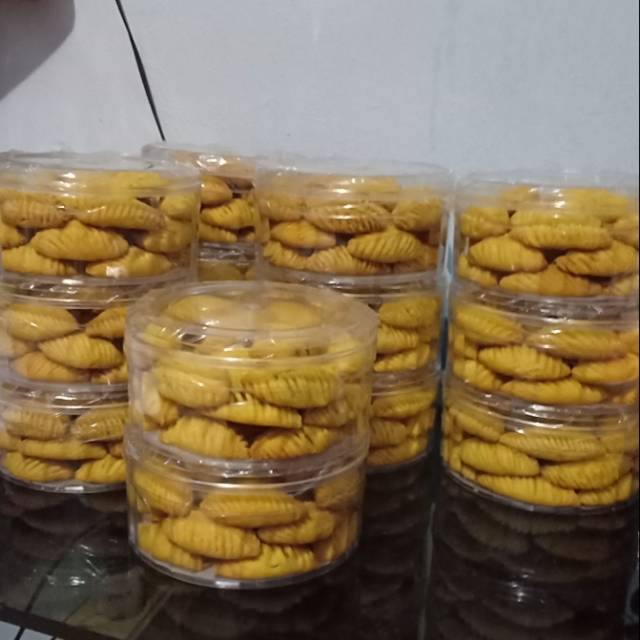 

Kue tart maknyus