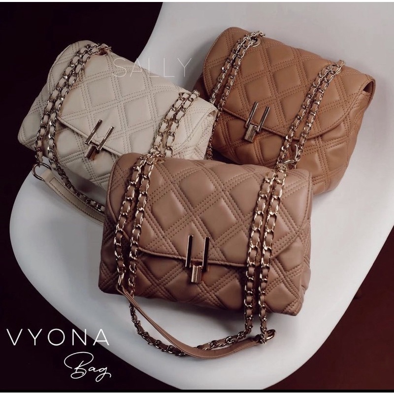Vyona Bag By sally_scarf