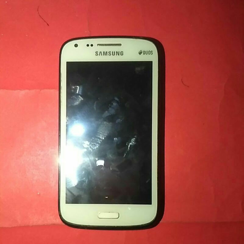 Samsung gt-I8262