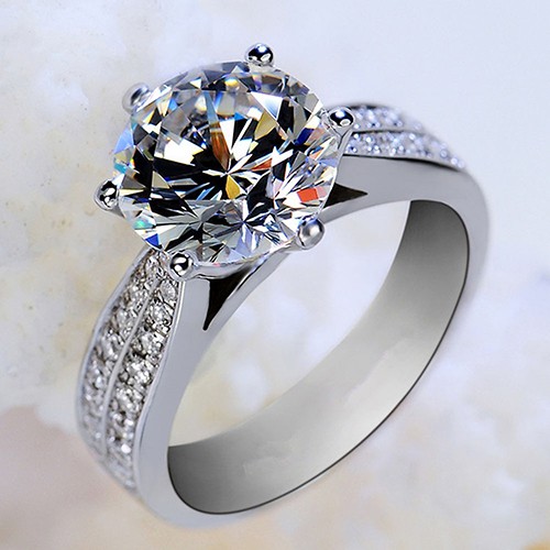 Cincin Fashion Wanita Model Plat Perak Bahan Campuran Cincin Fashion Wanita Model Plat Perak Bahan Campuran