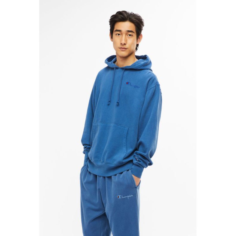 Champion Leightweight Vintage Dye Hoodie Authentic