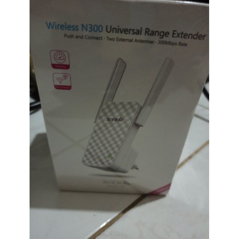 Tenda A9 Wireless Universal Range Extender 300Mbps