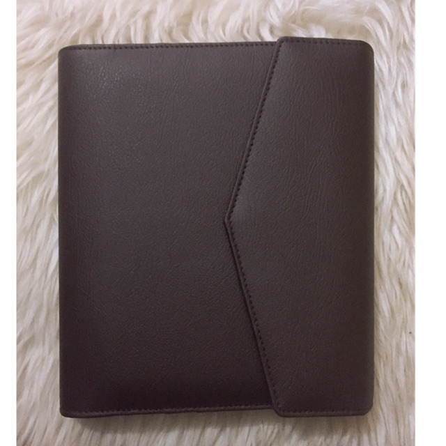 

Binder Kulit Amplop Cokelat Tua A5/20Ring