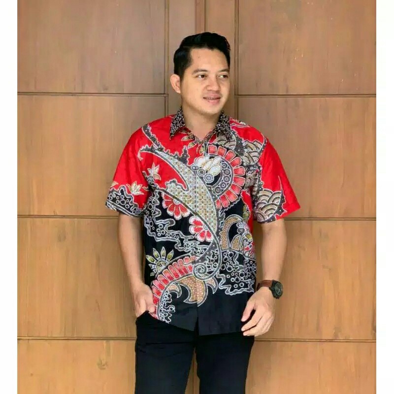 Kemeja Batik Bahu Pendek Motif Wayang Semar Mesem