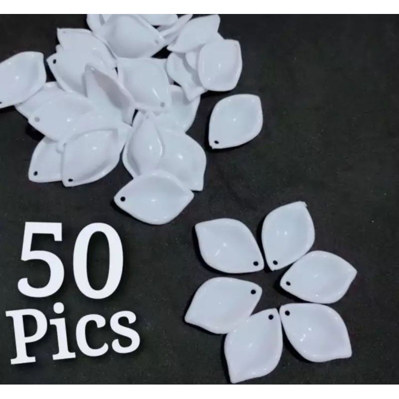 

50pcs kelopak bunga akrilik craft DIY 3cm Banyak Warna