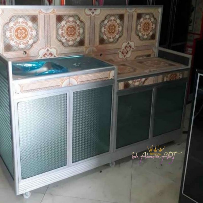 Wastafel Cuci Piring / Lemari Dapur Pintu 4 Kaca Bahan Alumunium