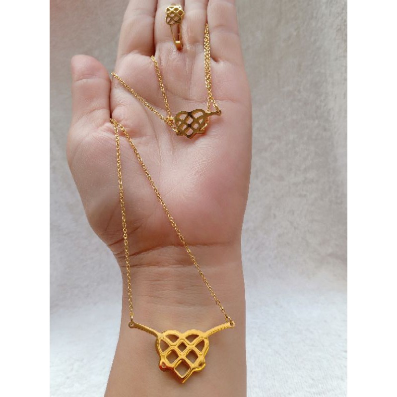 Set Titanium Ikatan Cinta Andin