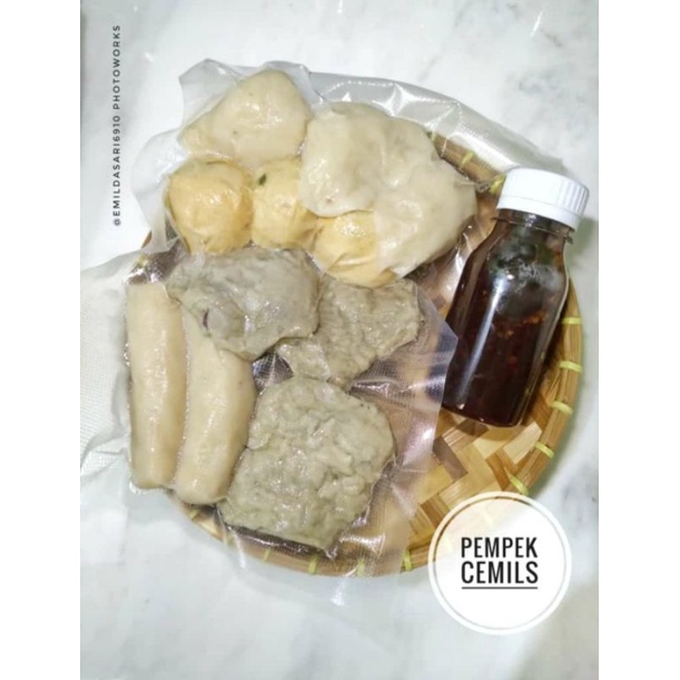 

Paket Pempek Mini mix isi 10 + cuko | by Cemils Kito