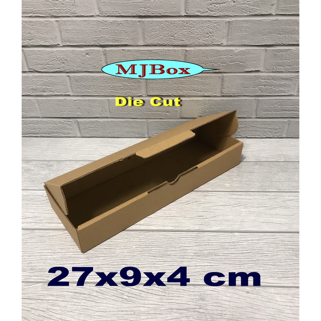 

Kardus 27 x 9 x 4 cm....Die Cut ( pembelian di atas 10 pcs harganya lebih Murah )