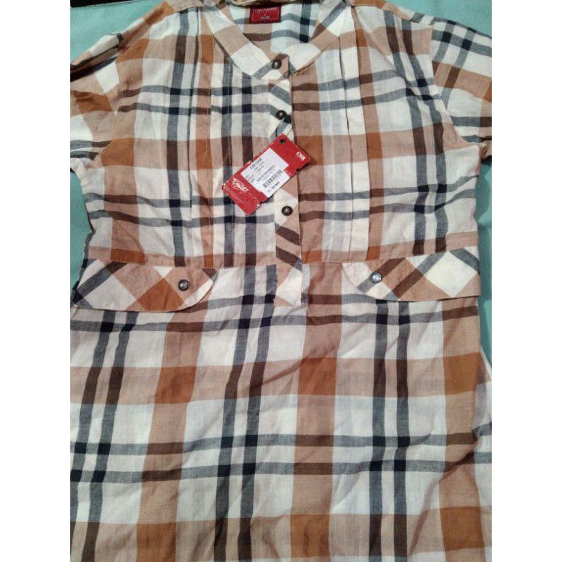 blouse dewasa lengan pendek brand caesar ladies size L kecil